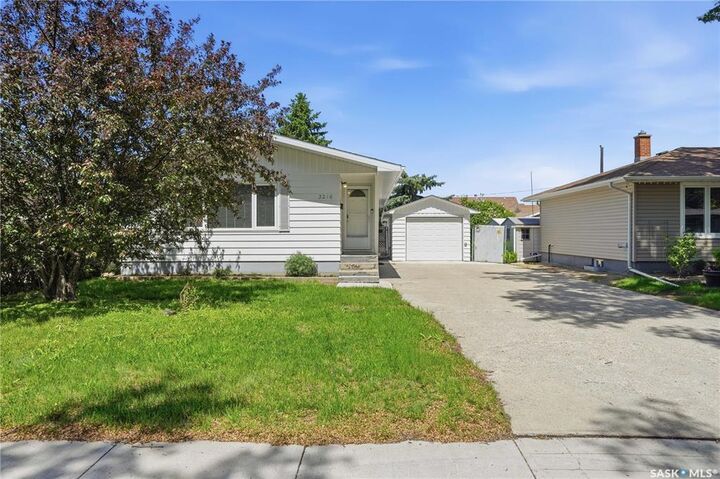 Property Photo: 3216 28th Avenue SK S4S 2M9