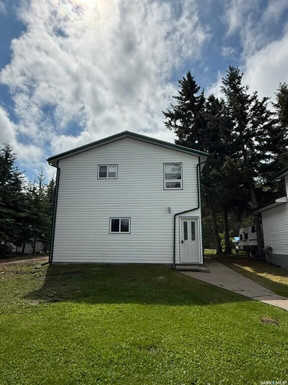 Property Photo: 204 Walanne Way SK S0M 1J0