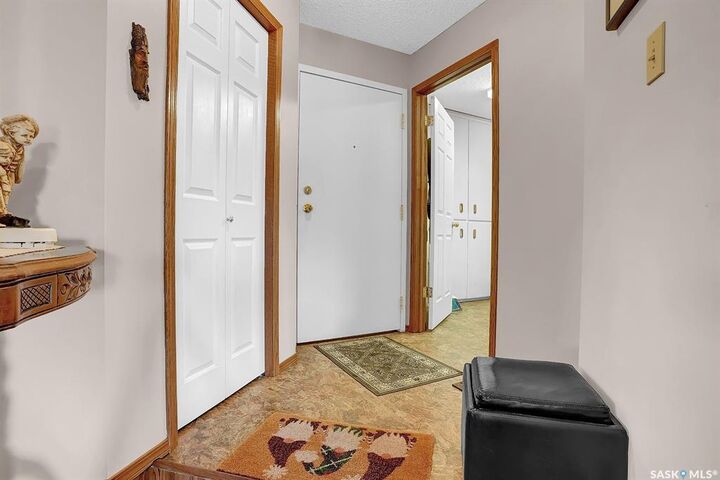 Property Photo:  561 Broadway Street W 311  SK S0G 1S0 