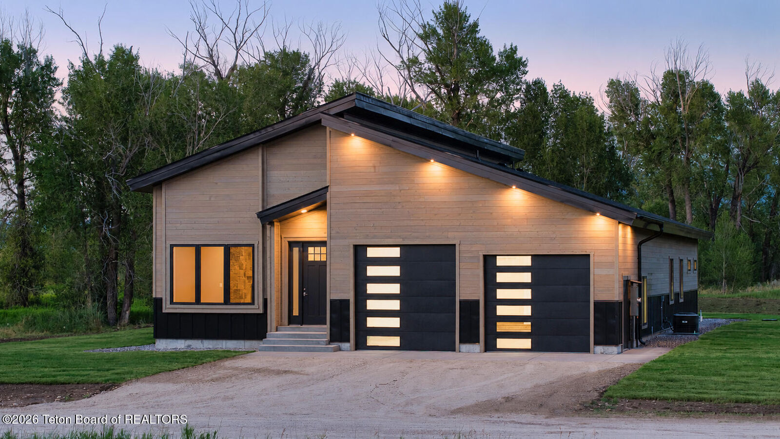 Property Photo:  1154 Shadow Lane  ID 83455 