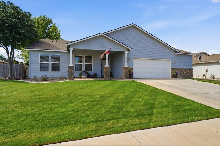 Property Photo: 5504 Coolidge Ct WA 99301