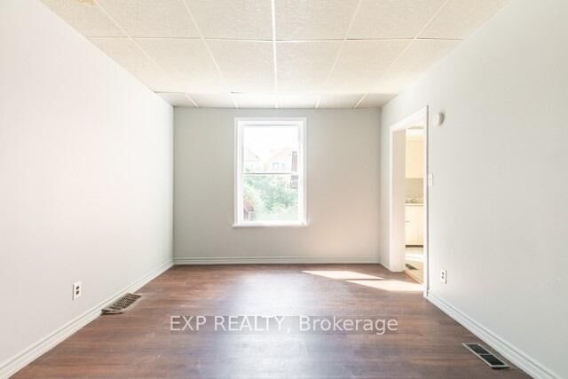 Property Photo: 99 Sanford Avenue N ON L8L 5Z1