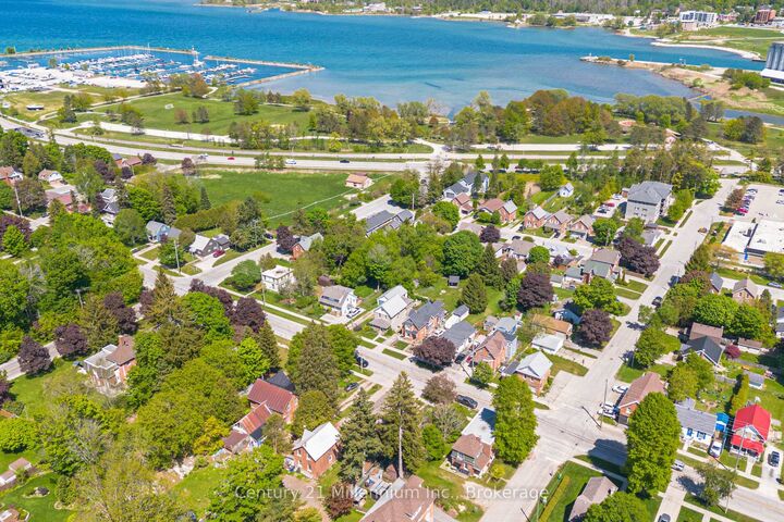 Property Photo:  1839 4th Avenue W  ON N4K 4X9 