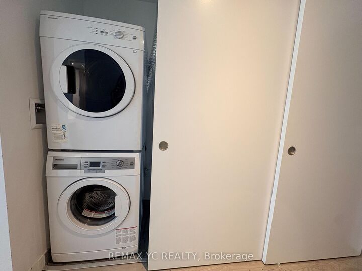 Property Photo: 161 Roehampton Avenue 2009 ON M4P 0C8
