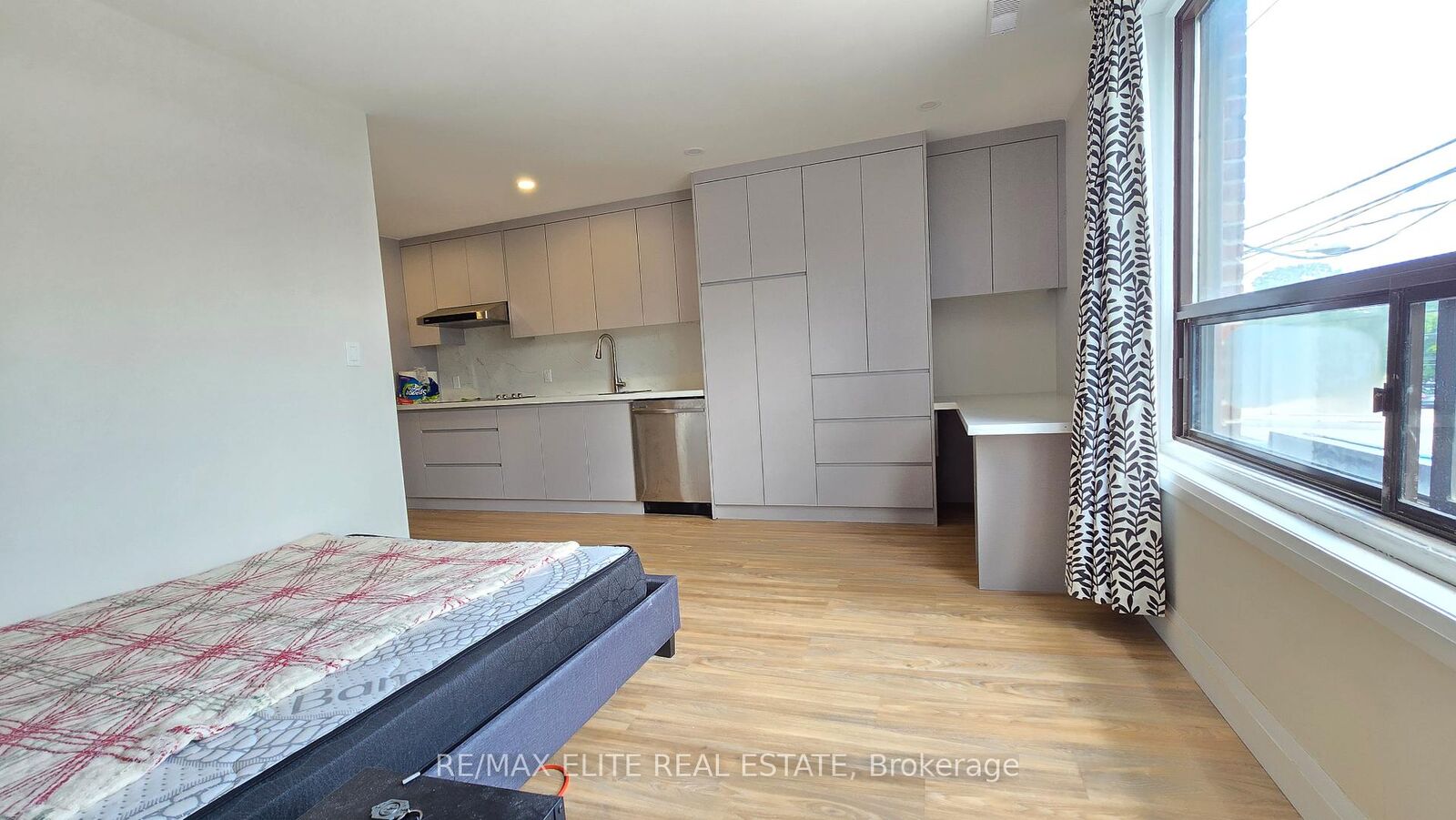 Property Photo: 10 Mimico Avenue 2A ON M8V 1R1
