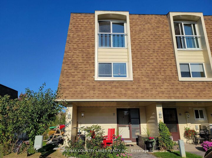 4 Paradise Boulevard 11 — photo 1