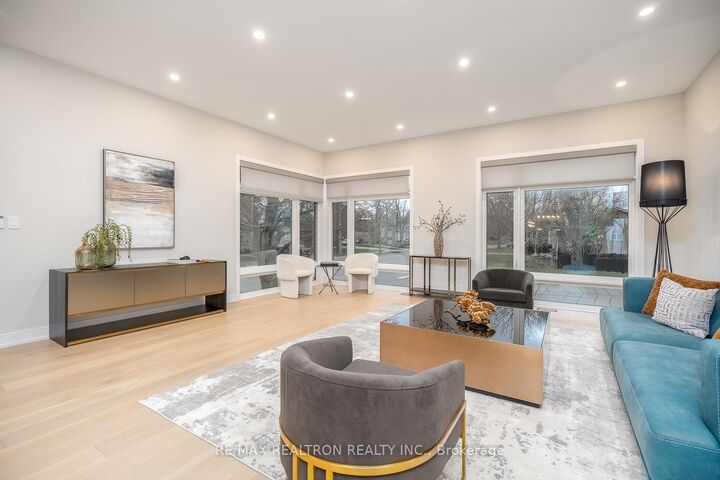 Property Photo: 70 Collins Crescent ON L4G 2W2