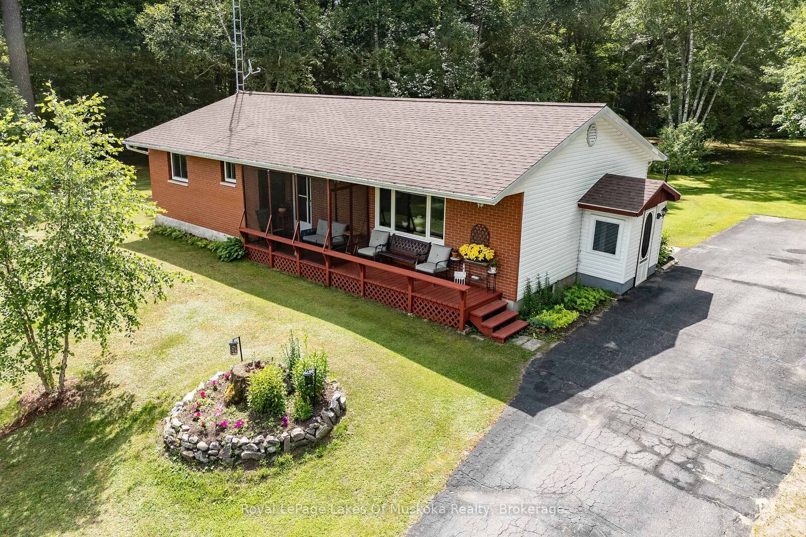Property Photo:  1170 Muskoka 117 Road  ON P1L 1W9 