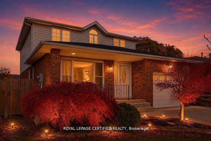 Photo de la propriété:  35 Trenholme Crescent  ON L8W 2L4 