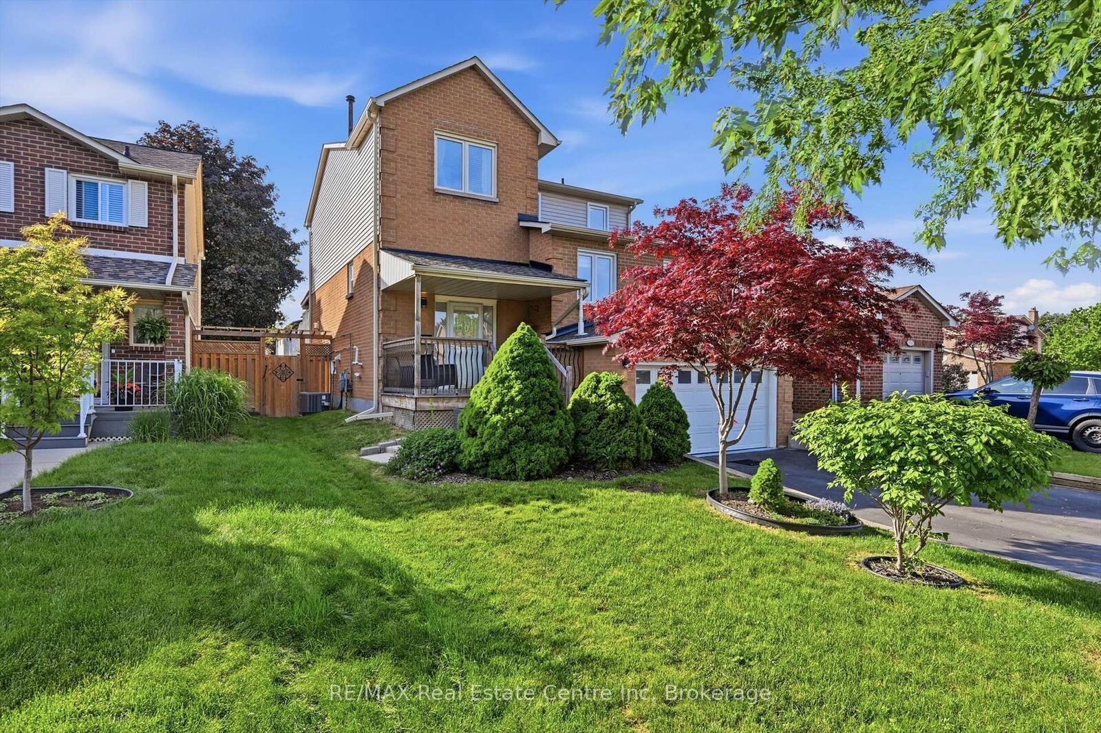 Property Photo: 580 Clover Park Crescent ON L9T 4W1