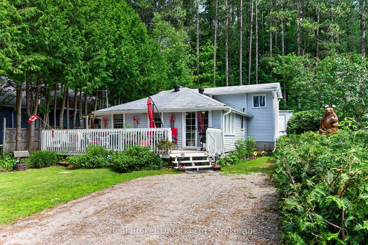 81 Andrew Drive — photo 1