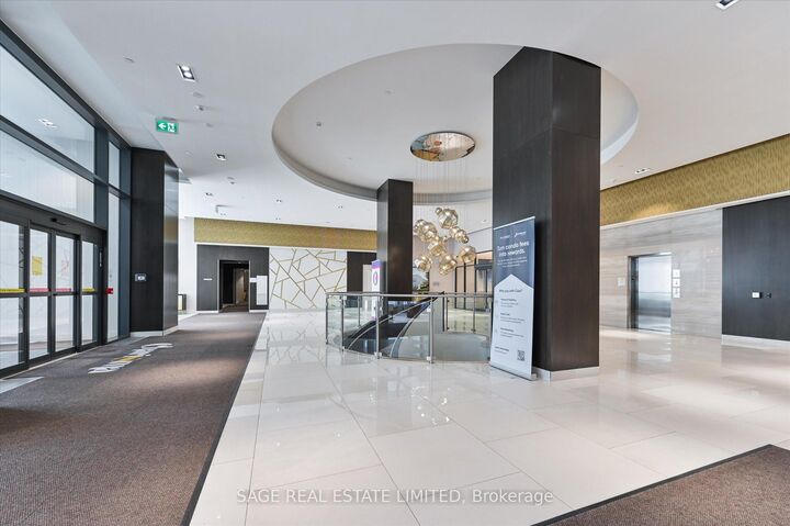 Property Photo: 9000 Jane Street 2518 ON L4K 0M6