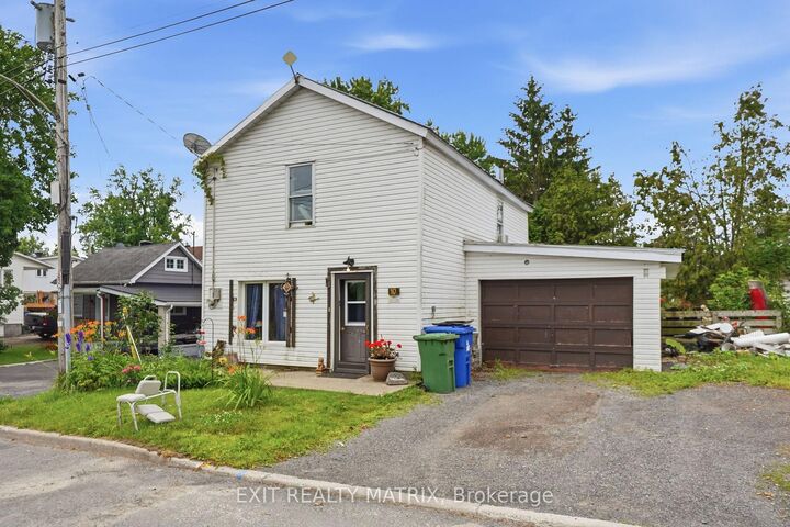 Property Photo:  10 Peter Street  ON K0B 1K0 