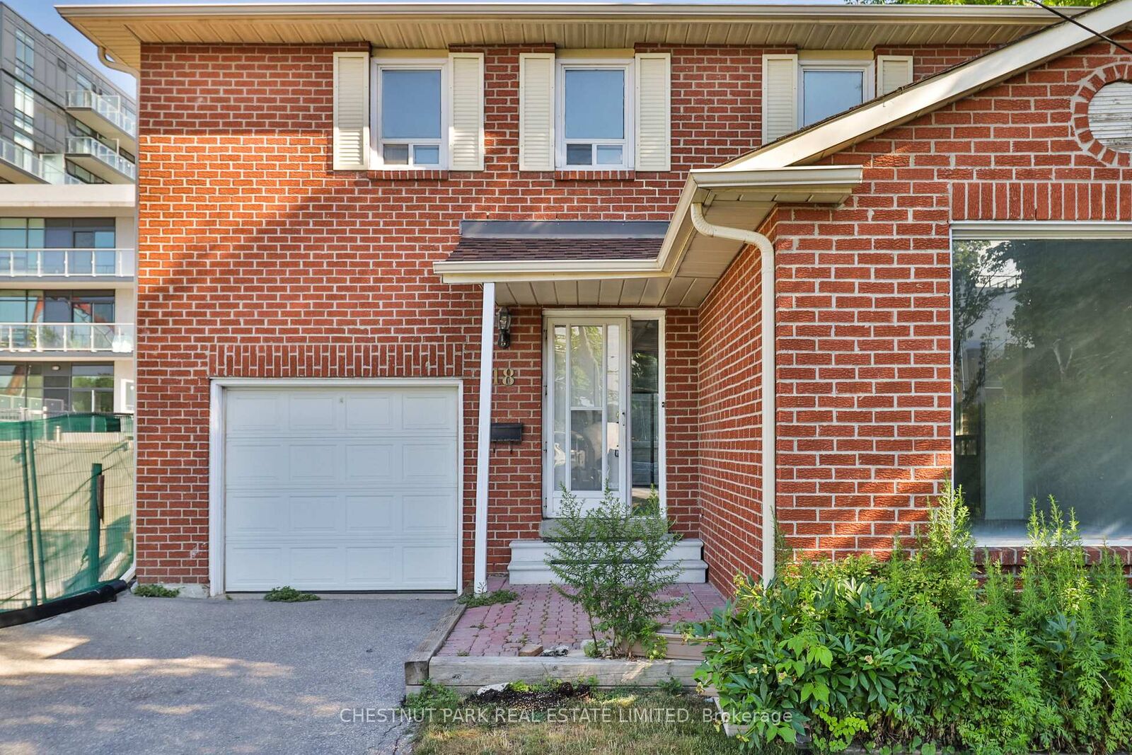 Property Photo: 18 Dervock Crescent ON M2K 1A7