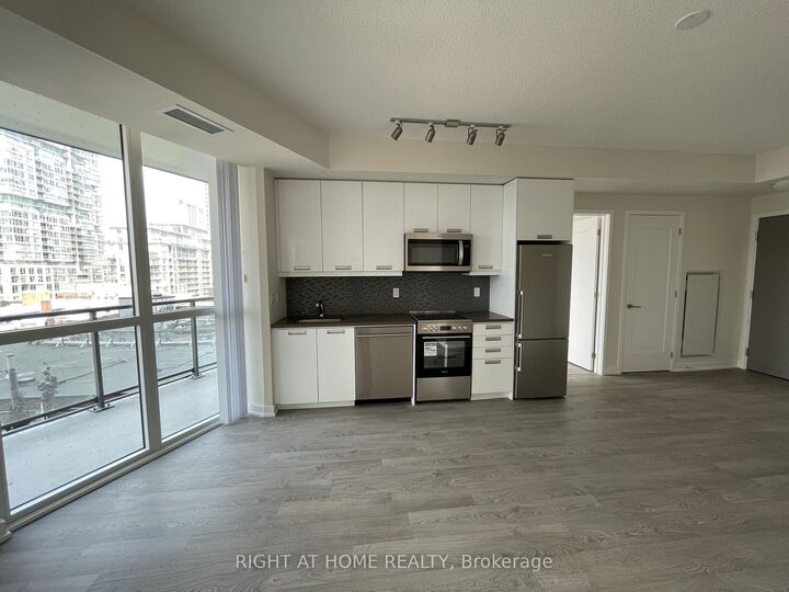 Property Photo: 99 John Street 806 ON M5V 0S6