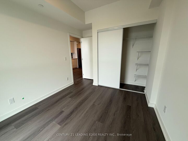 Property Photo:  33 Erie Avenue 712  ON N3S 0K7 