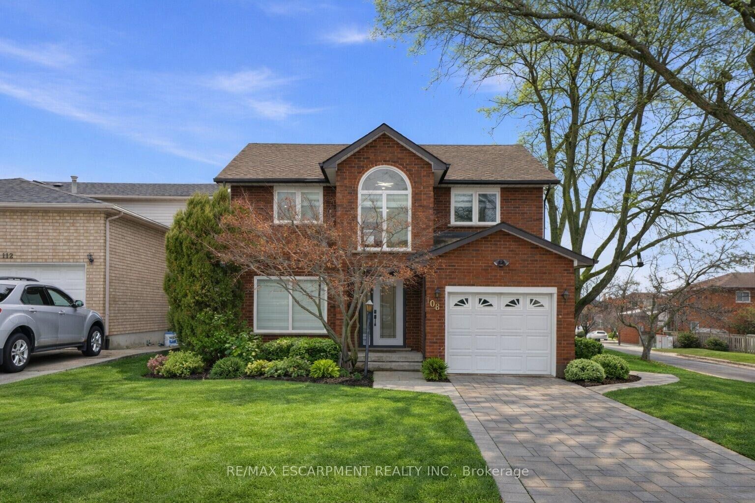 Property Photo: 108 Greenshire Drive ON L9C 7G5
