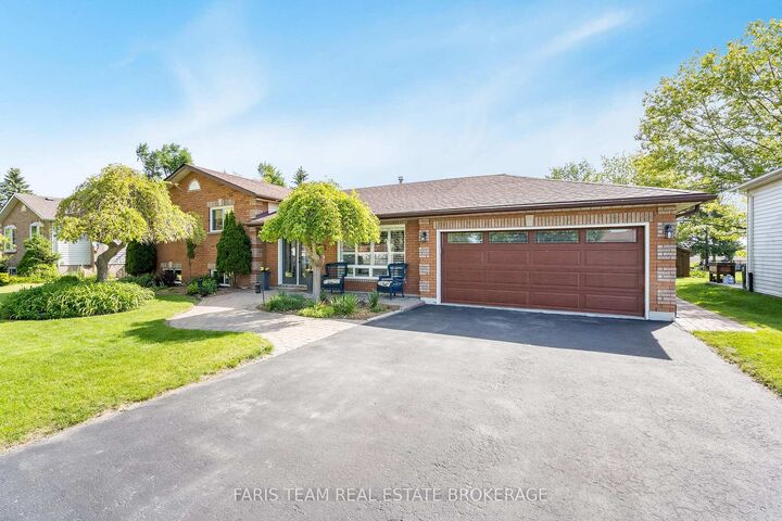 2032 Chantler Street — photo 1