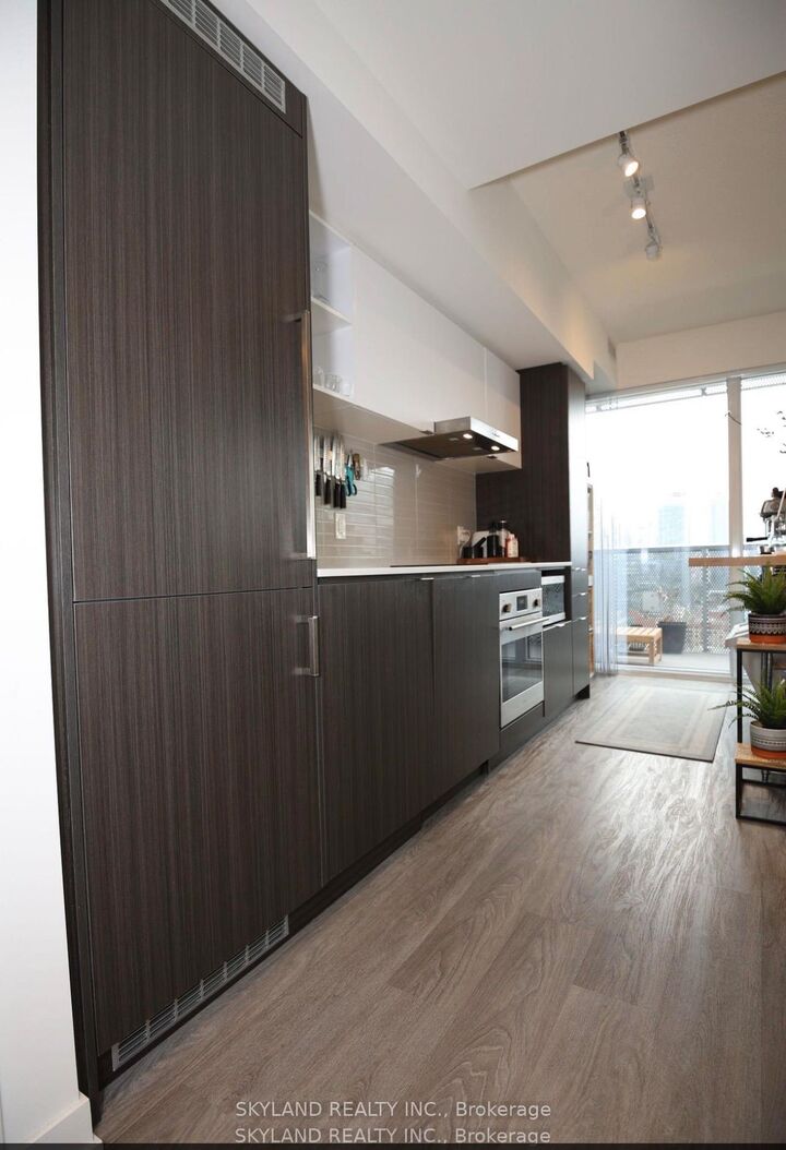 Property Photo:  55 Cooper Street 2705  ON M5E 0G1 