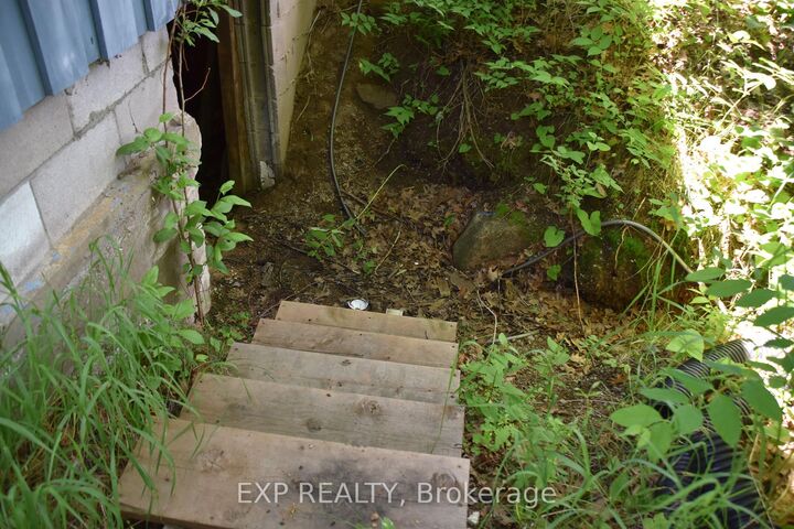 Property Photo:  20368 Highway 60 Highway  ON K0J 1B0 