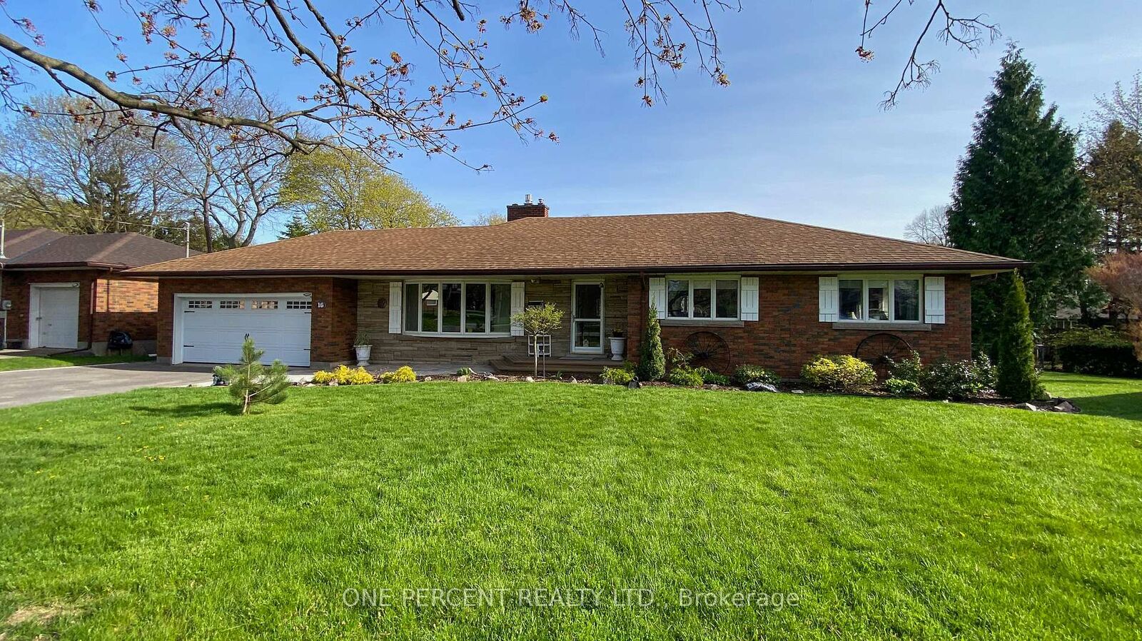 Property Photo:  16 Daleview Crescent  ON L0S 1E0 