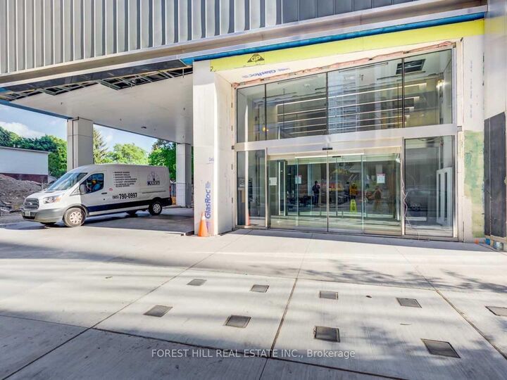 Property Photo: 5 Soudan Avenue 2114 ON M4S 0B1