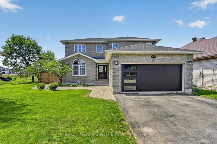 1014 Crestwood Drive — photo 1