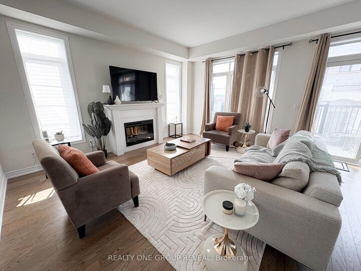 Property Photo:  29 Icemaker Way  ON L1P 0L5 