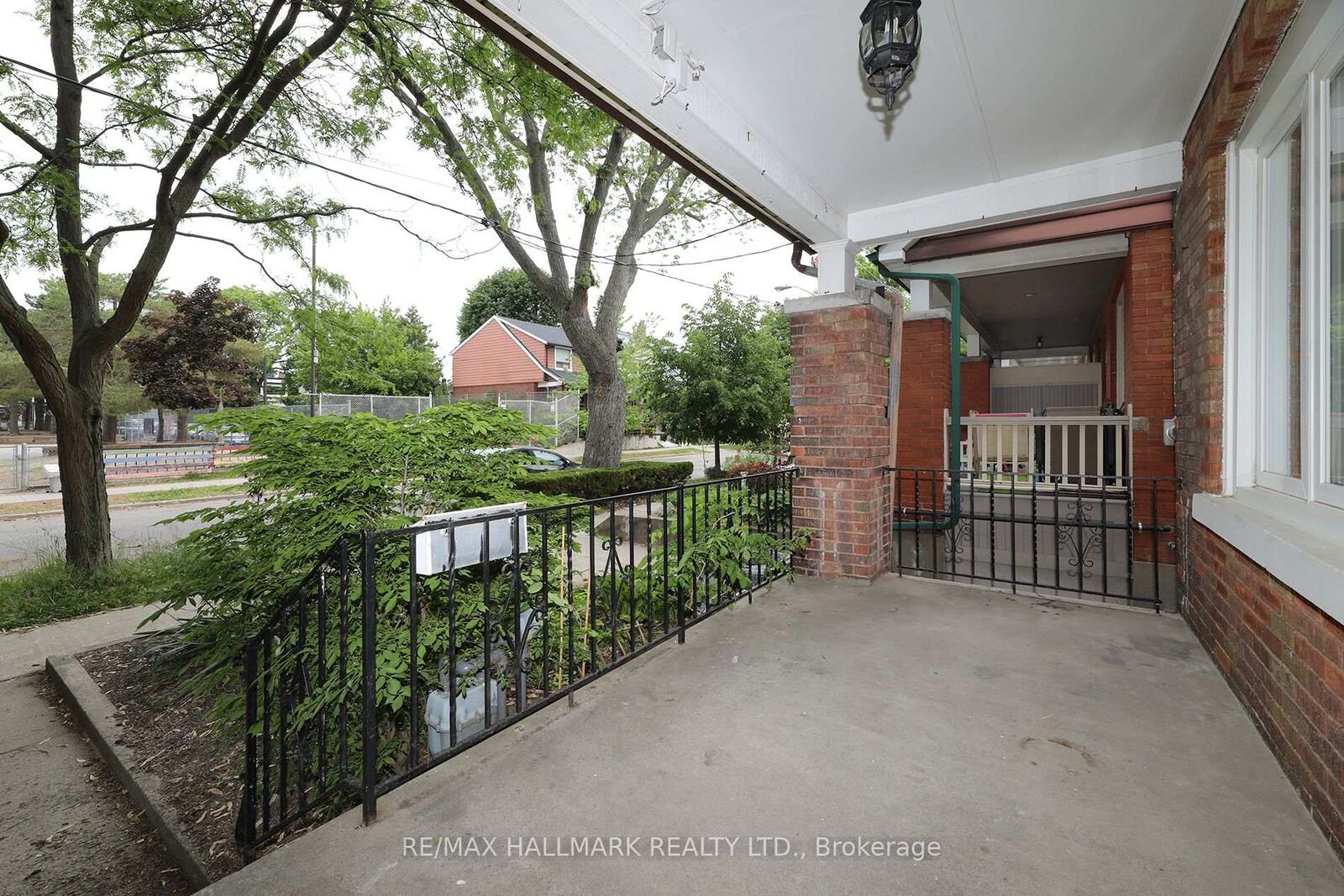 Property Photo: 259 Wolverleigh Boulevard ON M4C 1S3