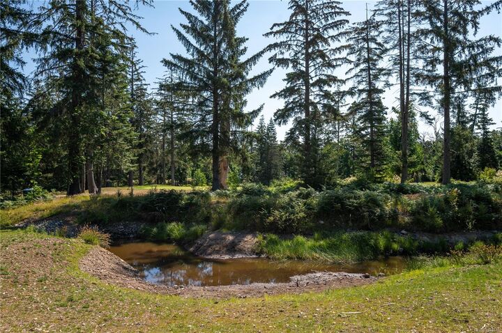 Property Photo:  926 Fern Hill Lane  BC V0P 1N0 