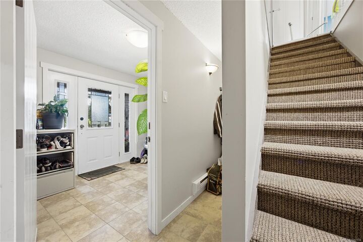 Property Photo: 420 Strang Dr BC V9G 1V1