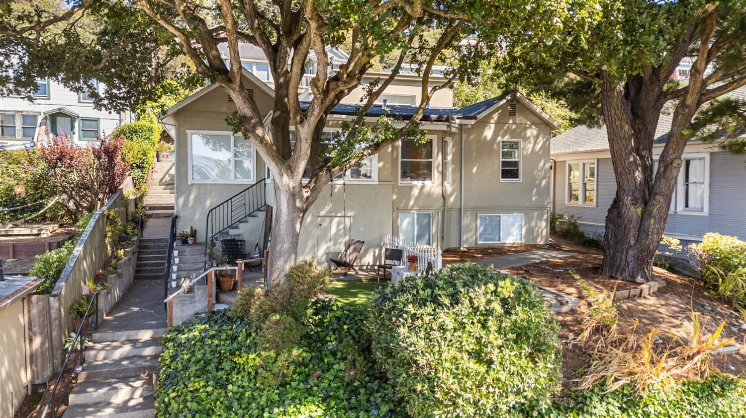 Property Photo: 415 Johnson Street CA 94965