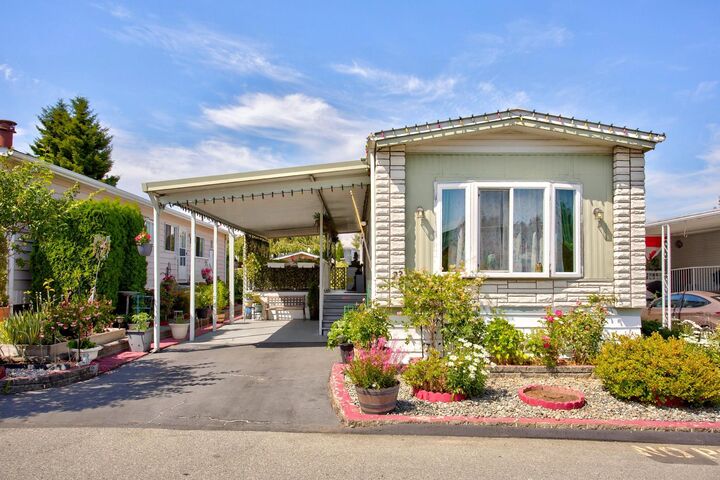 Property Photo: 15875 20th Avenue 23 BC V4A 2B1