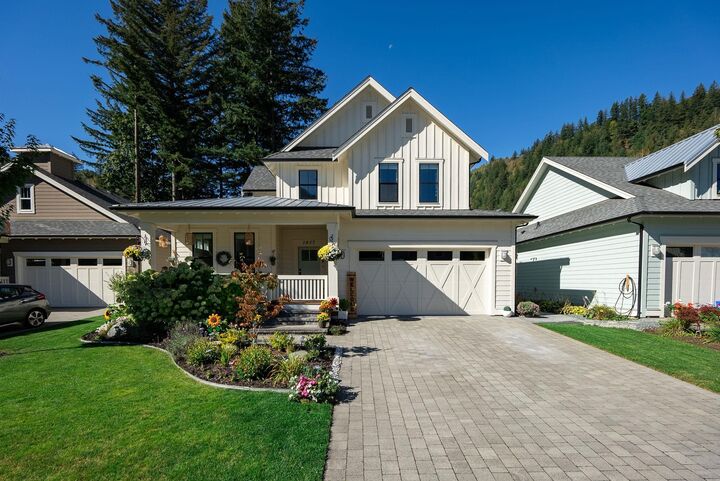 1837 Frosst Creek Crossing — photo 1