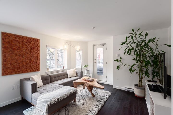 Property Photo: 370 Carrall Street 203 BC V6B 2J3