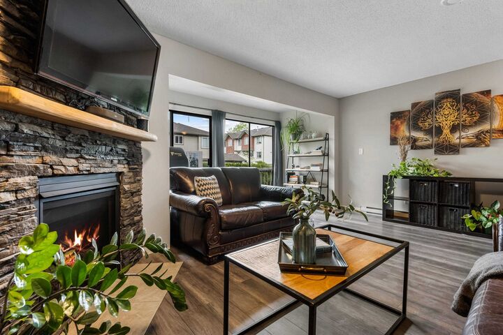 9446 Hazel Street 7 — photo 1
