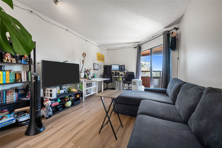 Property Photo:  1177 Howie Avenue 313  BC V3J 1T9 