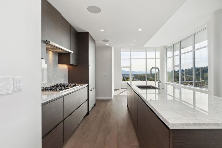 Property Photo: 305 Morrissey Road 2602 BC V3H 0M3