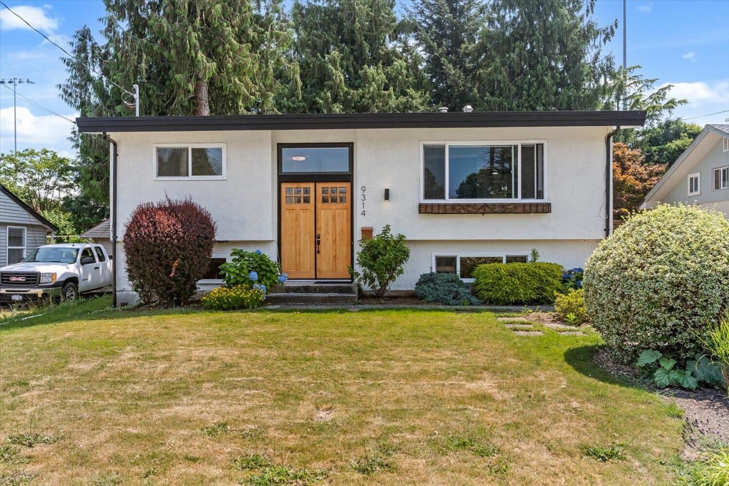 Property Photo: 9314 Jackson Street BC V2P 3X1