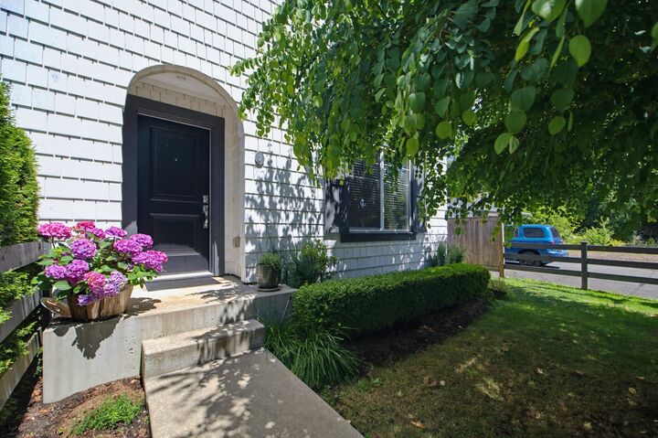 Property Photo: 16357 15 Avenue 7 BC V4A 0C2
