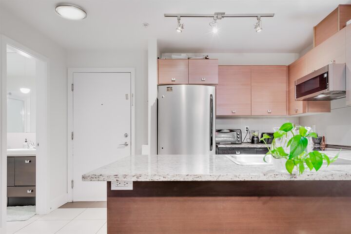 6688 120 Street 214 — photo 1