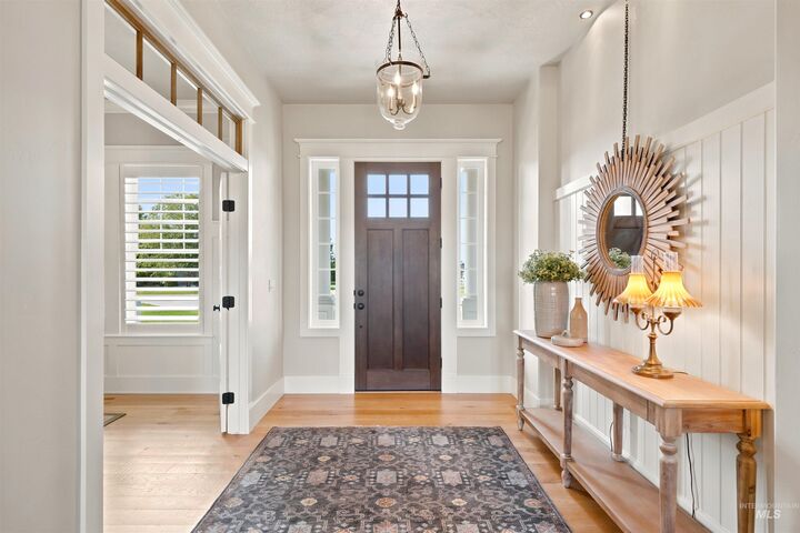 Property Photo:  3054 W Caliber Court  ID 83616 