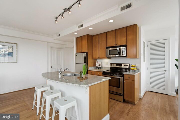 Property Photo: 1701 16th Street NW 544 DC 20009
