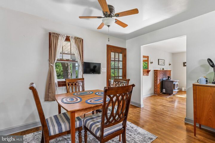 Property Photo:  17331 Tripoli Boulevard  VA 22026 
