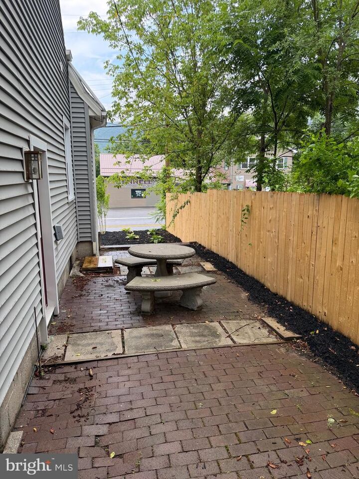Property Photo:  13925 Ellerslie Road  MD 21529 
