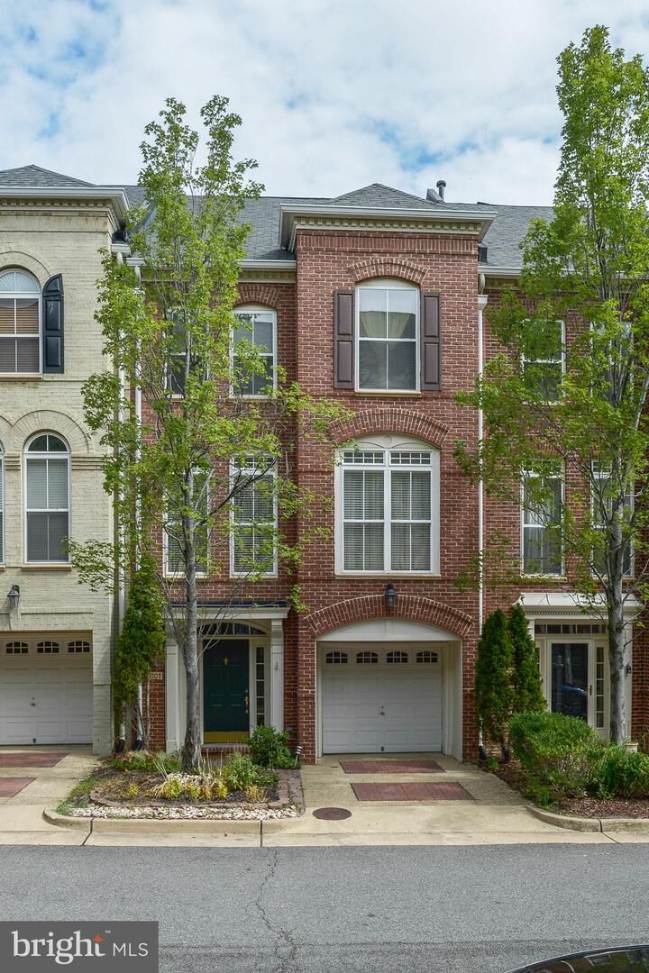 Property Photo:  5007 Barbour Drive  VA 22304 
