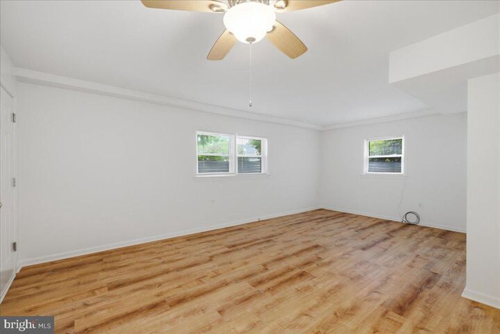 Property Photo: 130 S 29th Street 5 VA 20132