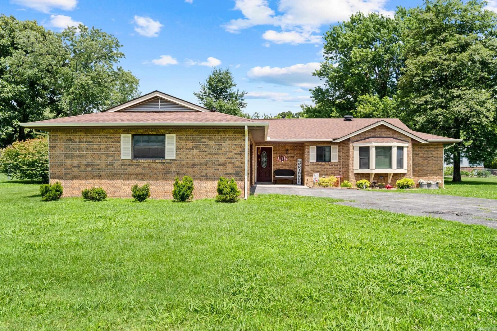 Property Photo:  1515 Conway Street  AR 72653 