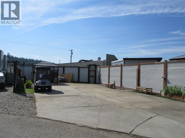 Property Photo: 415 Commonwealth Road 142 BC V4V 1P4