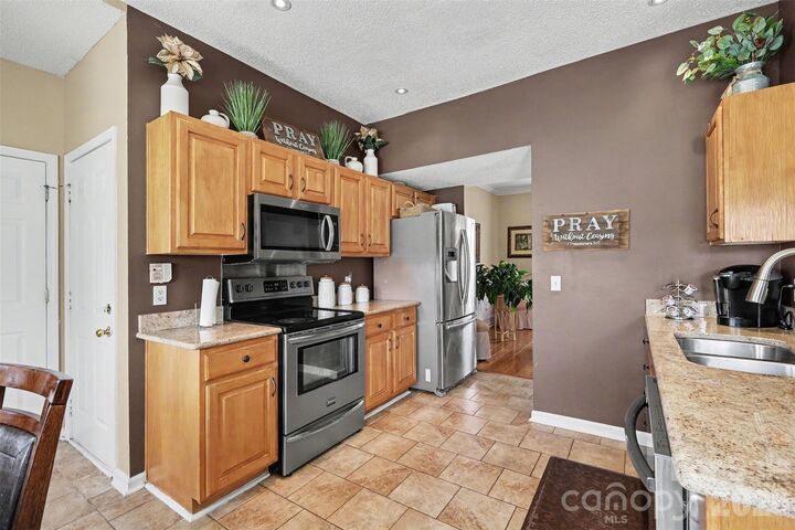 Property Photo: 1826 Conifer Circle NC 28213